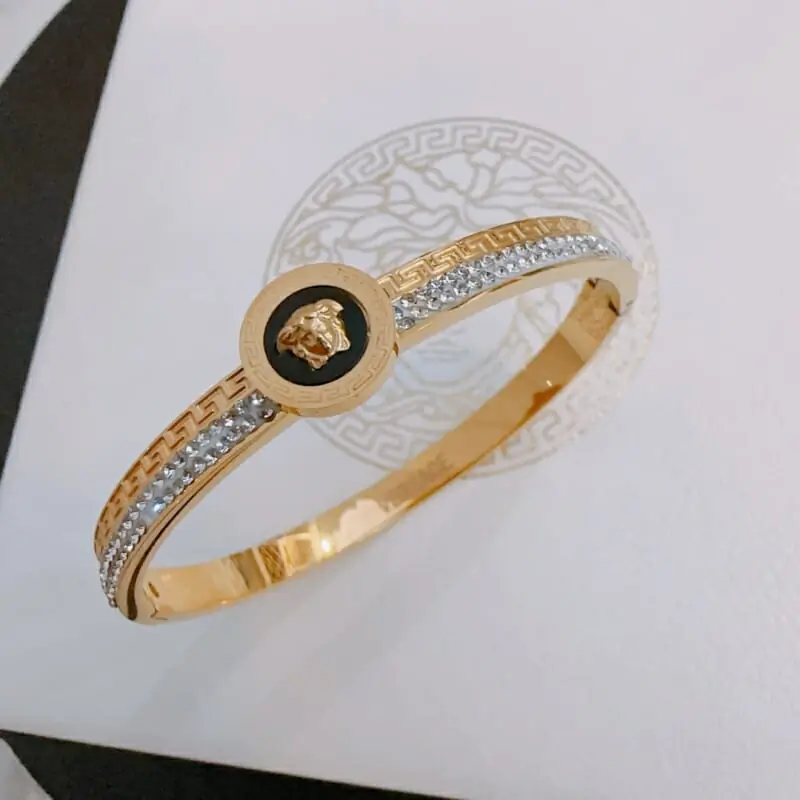 versace bracelets s_12241441